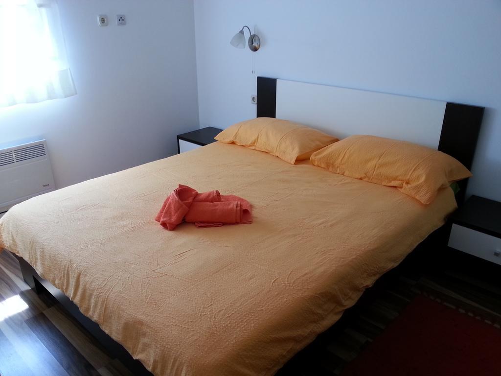 Apartment Drenovica Pula Zimmer foto