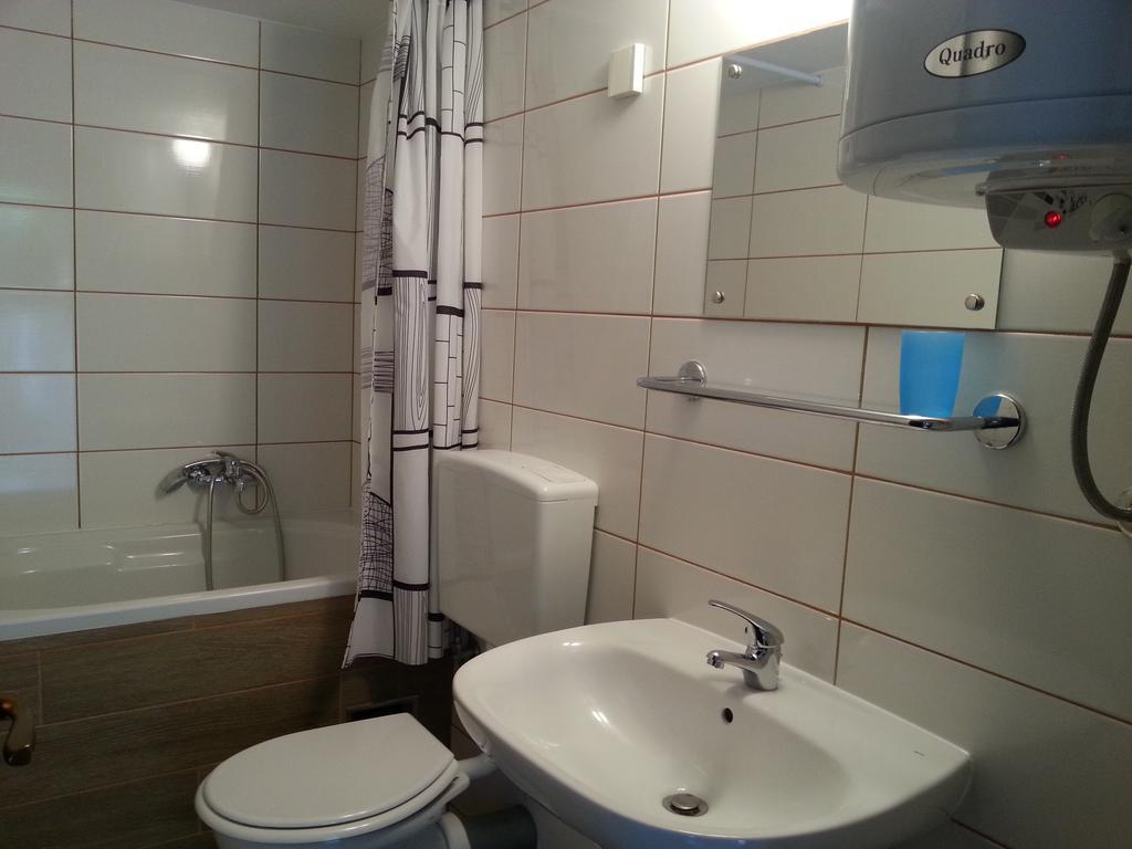 Apartment Drenovica Pula Zimmer foto