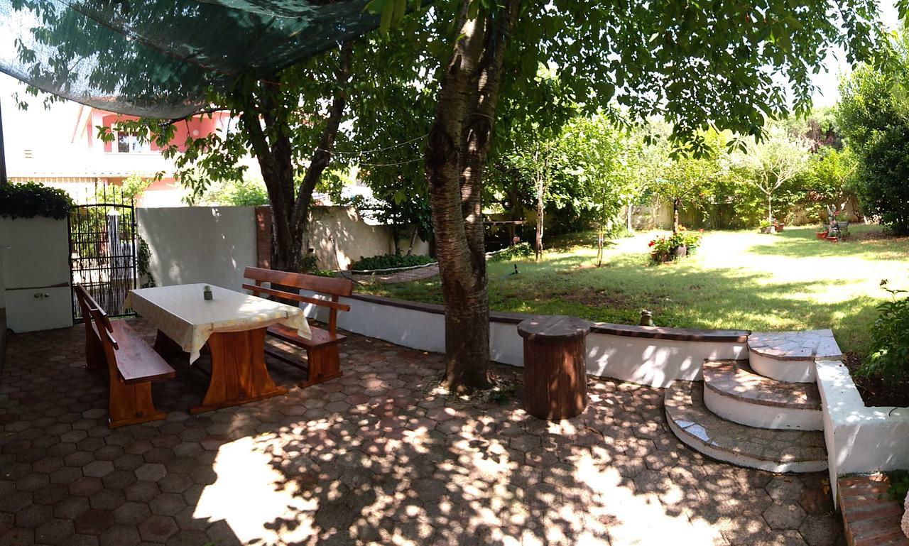 Apartment Drenovica Pula Exterior foto